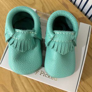 Freshly Picked Baby Shoe Baby Soft Sole Moccasins - Aruba Size 2